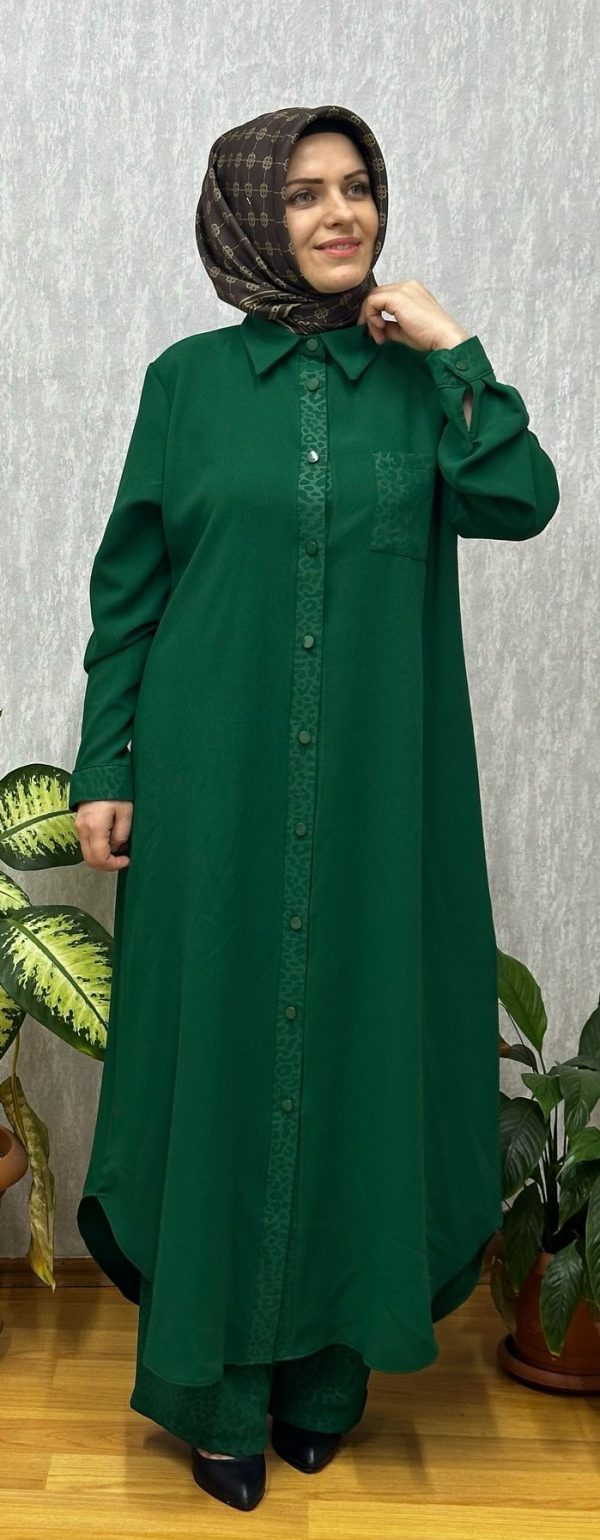 leopar detaylı zümrüt pantolonlu takım - Görsel 4