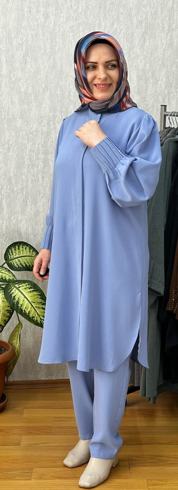 bebe mavisi krep pantolonlu takım - Görsel 2