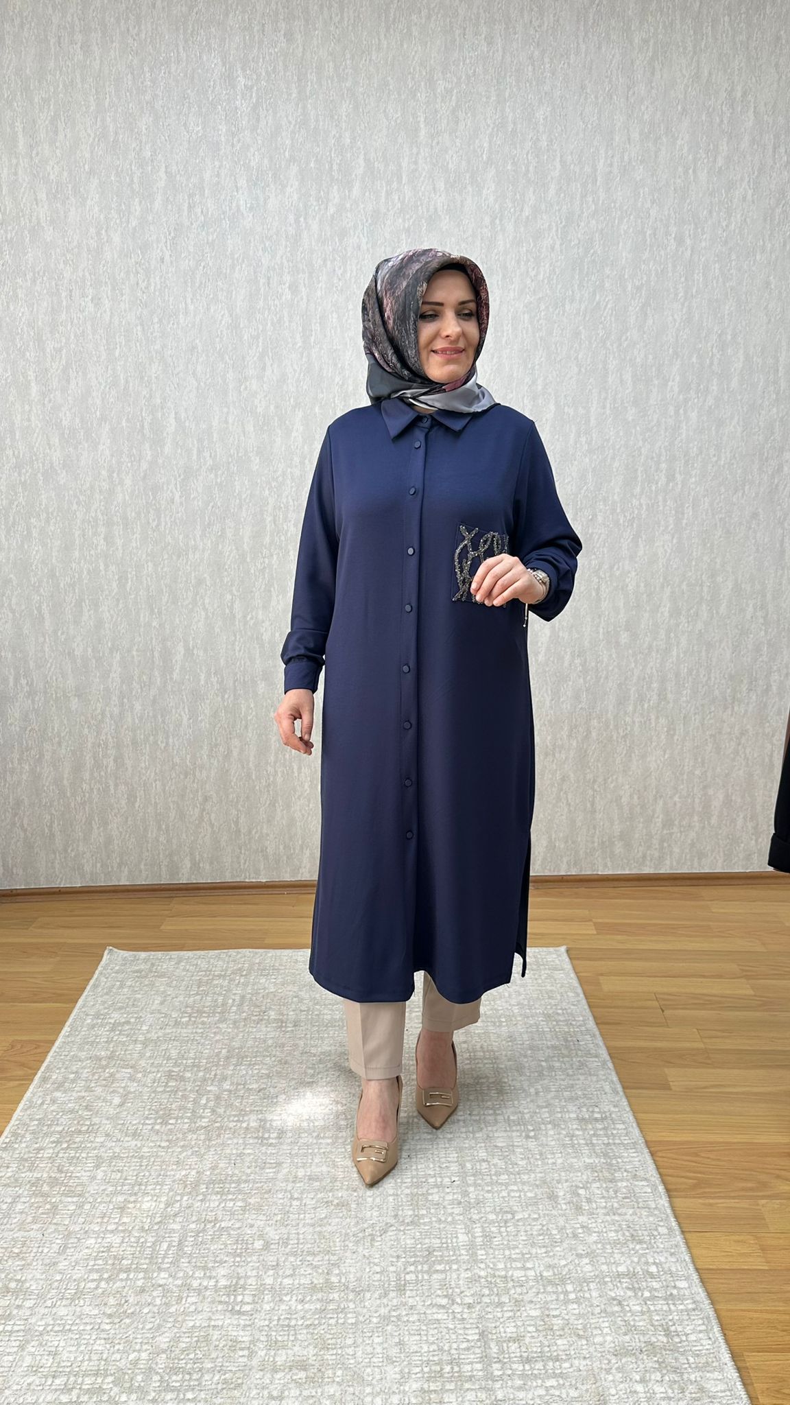 taşlı cep detaylı lacivert oysho tunik - Görsel 3