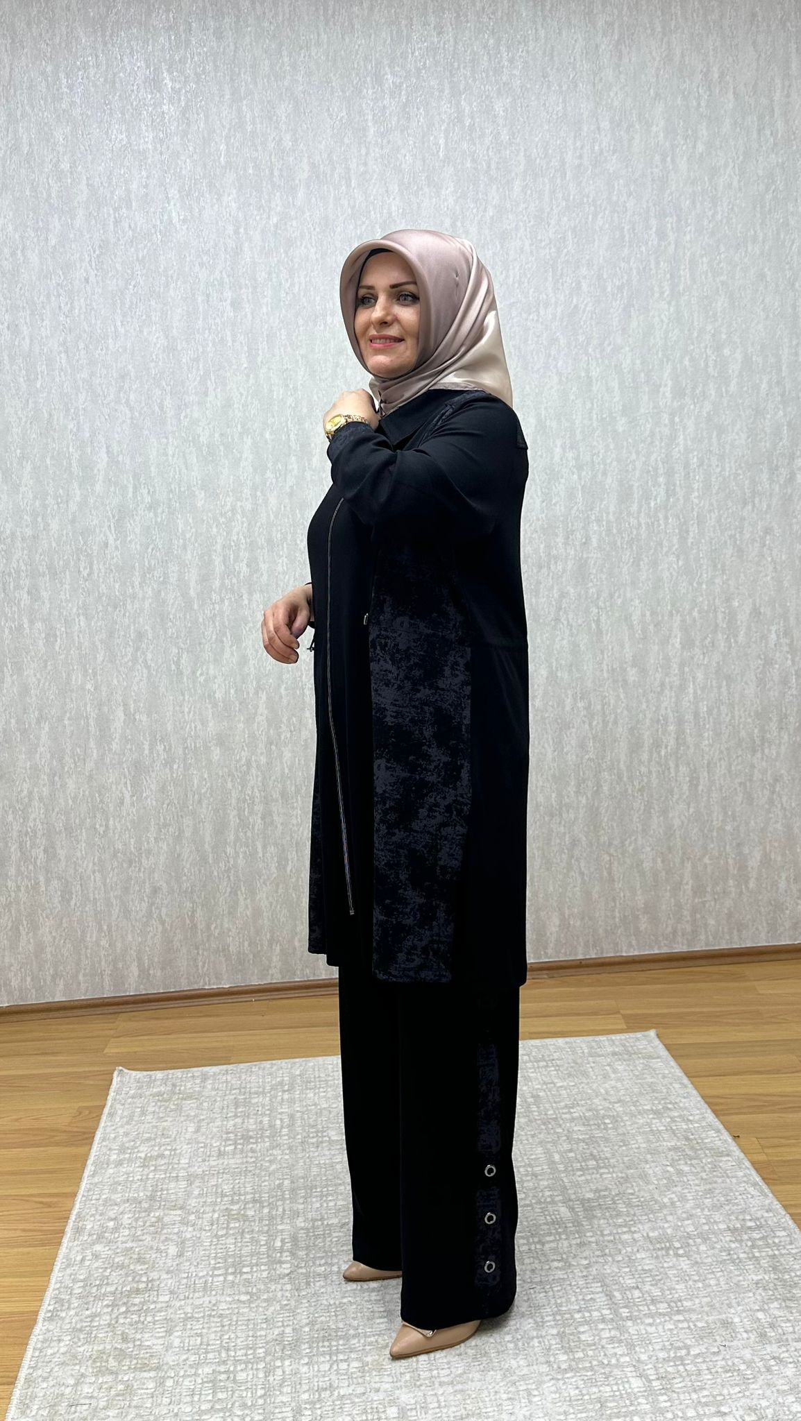 siyah fermuarlı oysho takım - Görsel 5