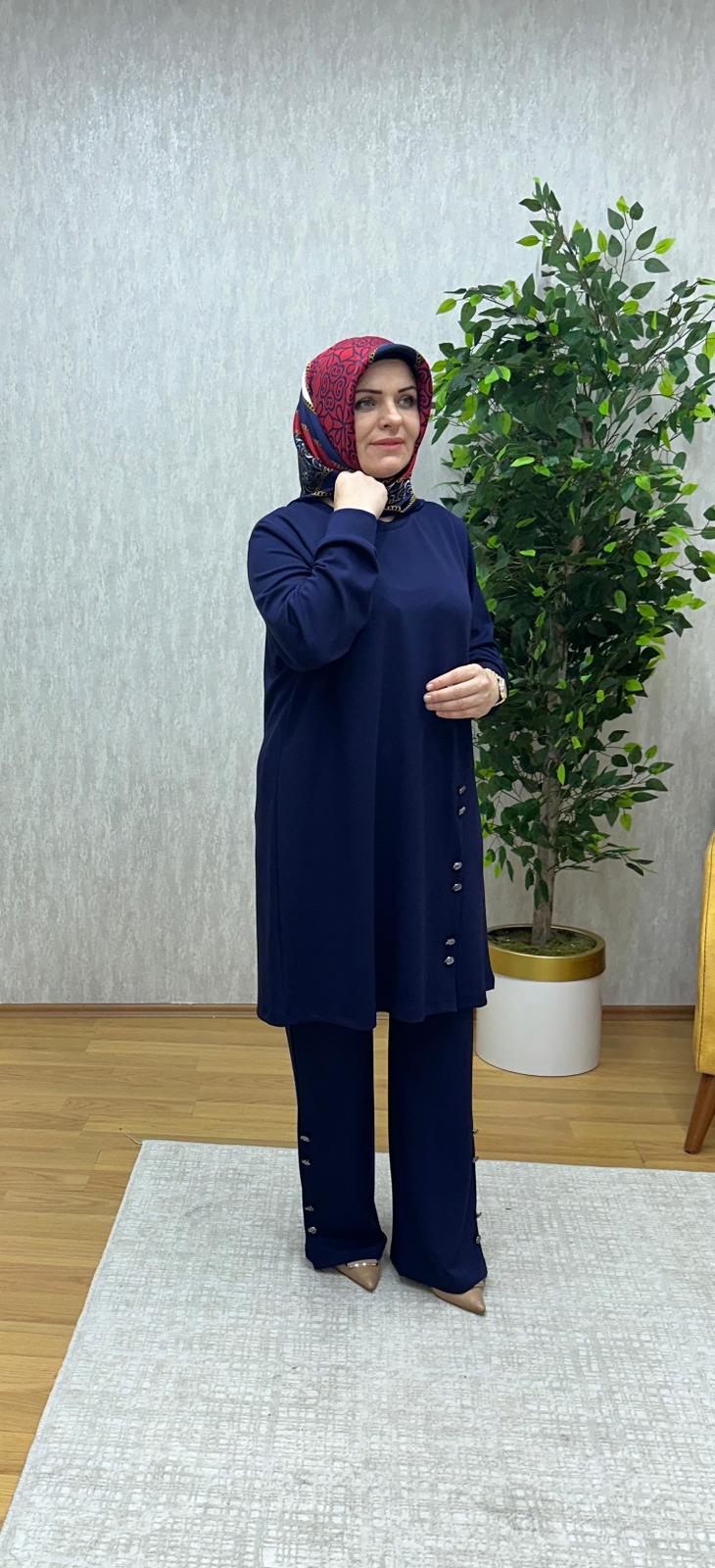 düğme detaylı lacivert oysho takım - Görsel 3